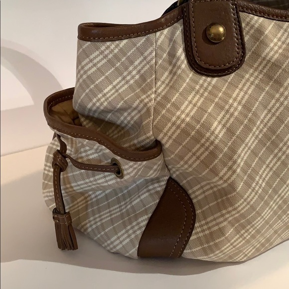 Burberry Shoulder Bag - Picture 5 of 10